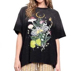 Blue Velvet Graphic Tee with Nature Motif NWT